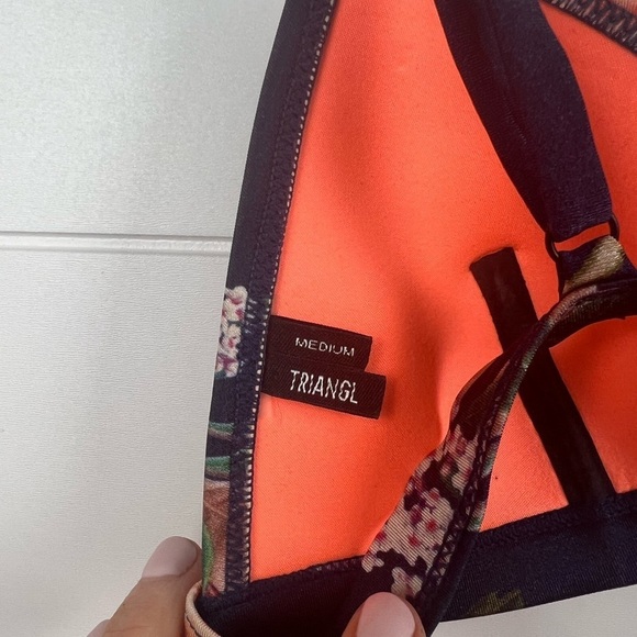 Triangle bikini top - Picture 4 of 4